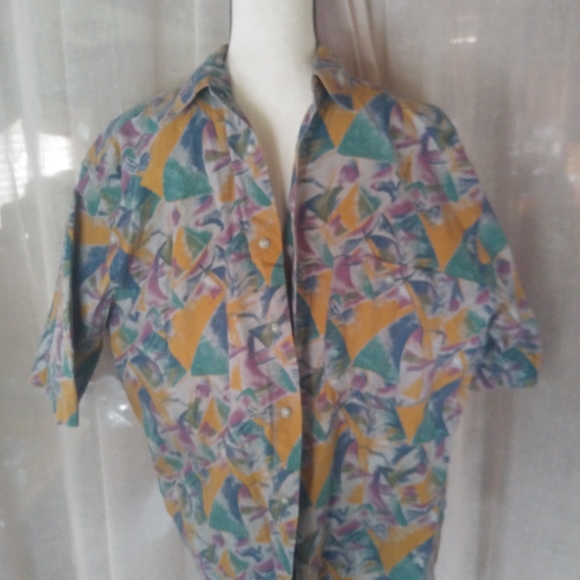 AJ Fremont Hawaiian shirt - Picture 2 of 4